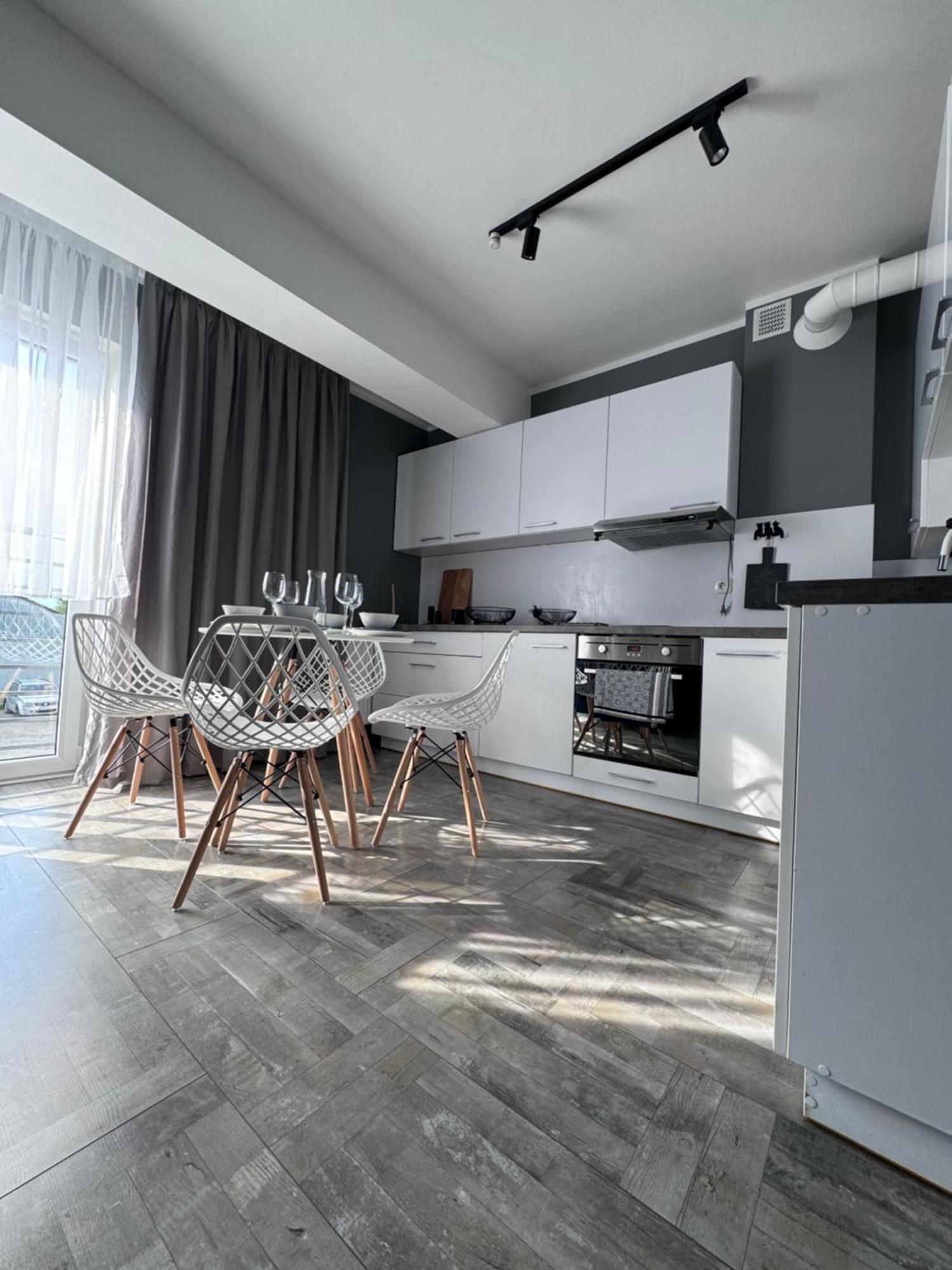 Apartamenty Centrum Kostrzyn nad Odra Esterno foto